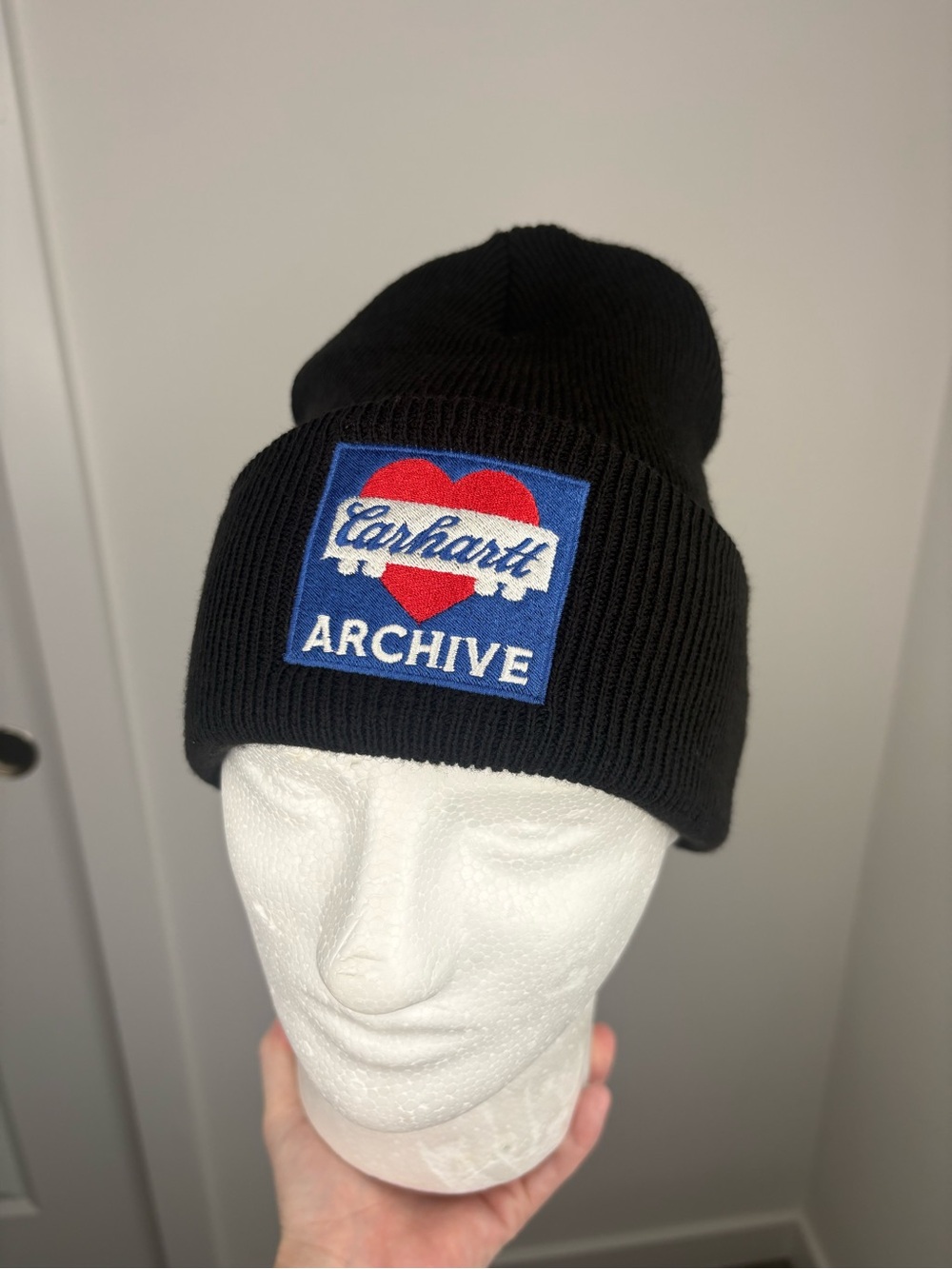 Carhartt WIP Archive Heart A18 Black Beanie